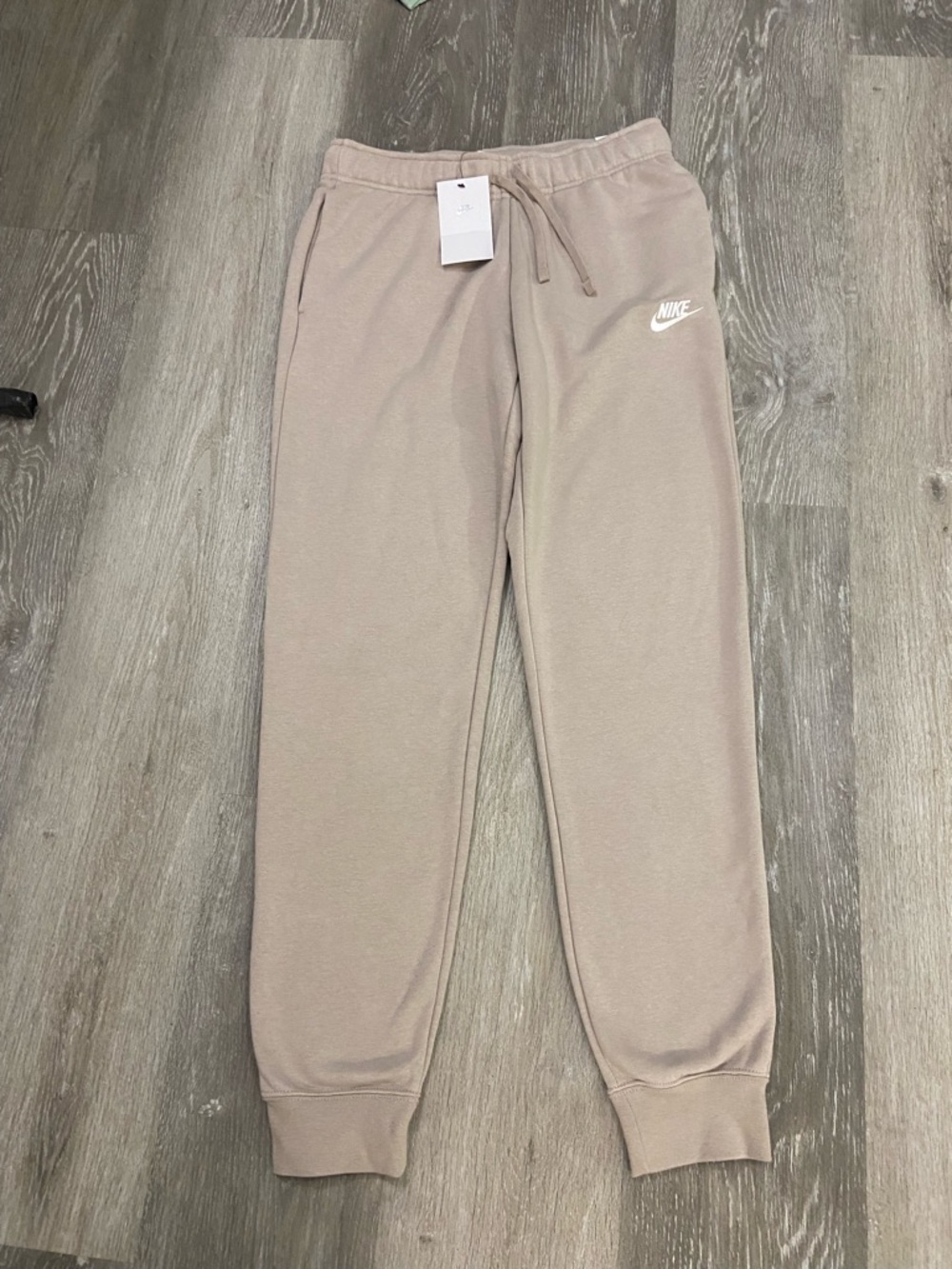 Nike Women’s Beige Fleece Joggers - Picture 10 of 13